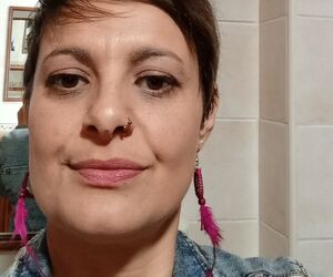 María