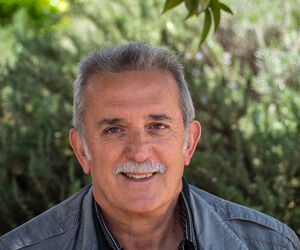 JOSE LUIS MORE
